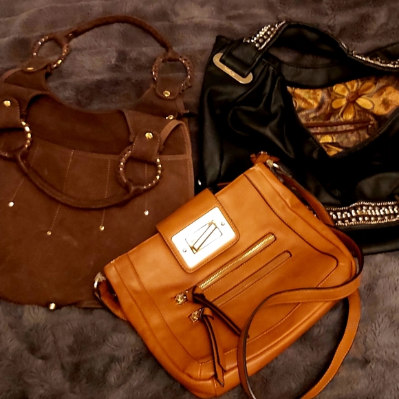 Lots of purses 3 in each lot - Picture 3 of 3